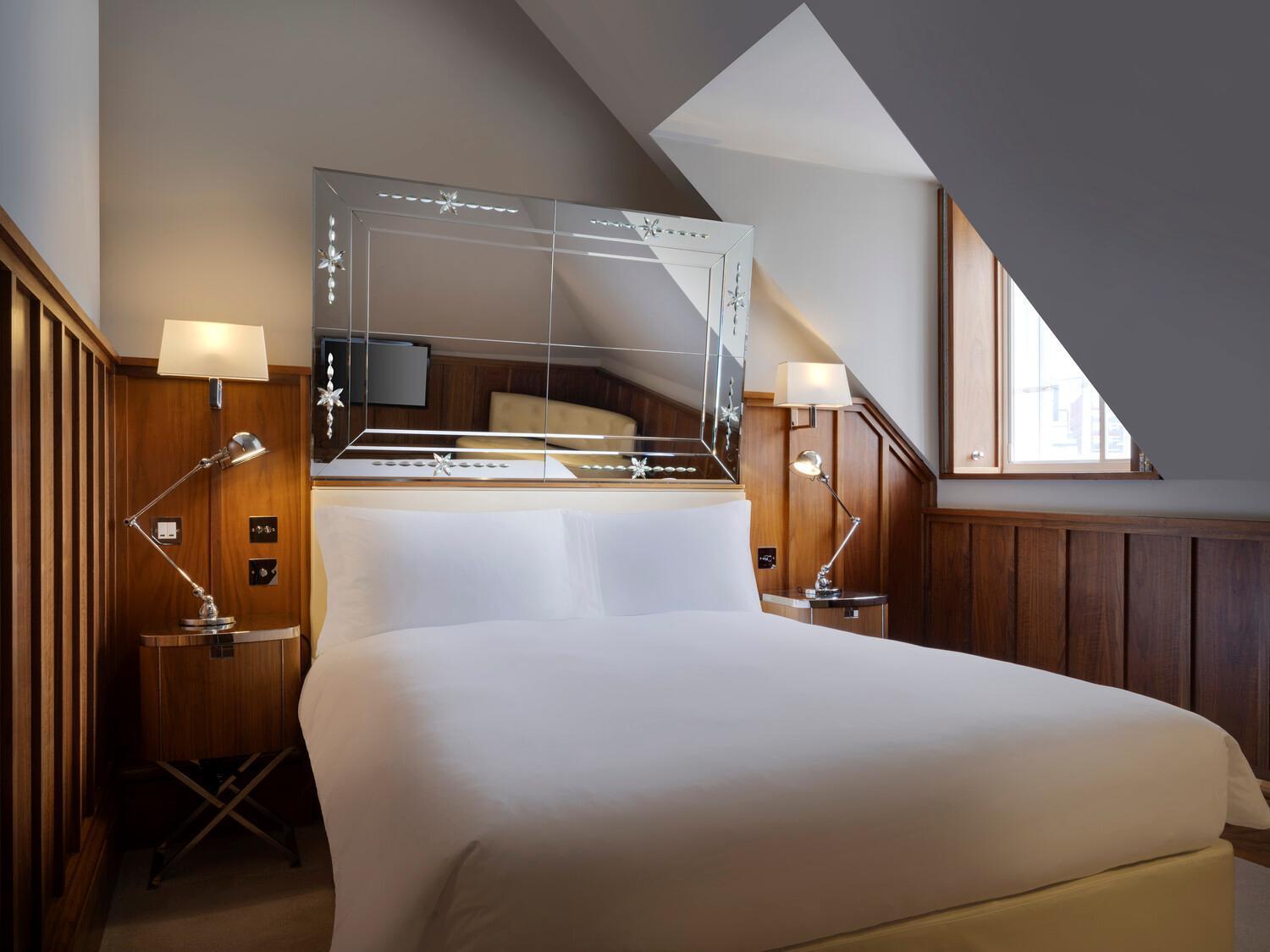 Queen Room - Edwardian/High Floor